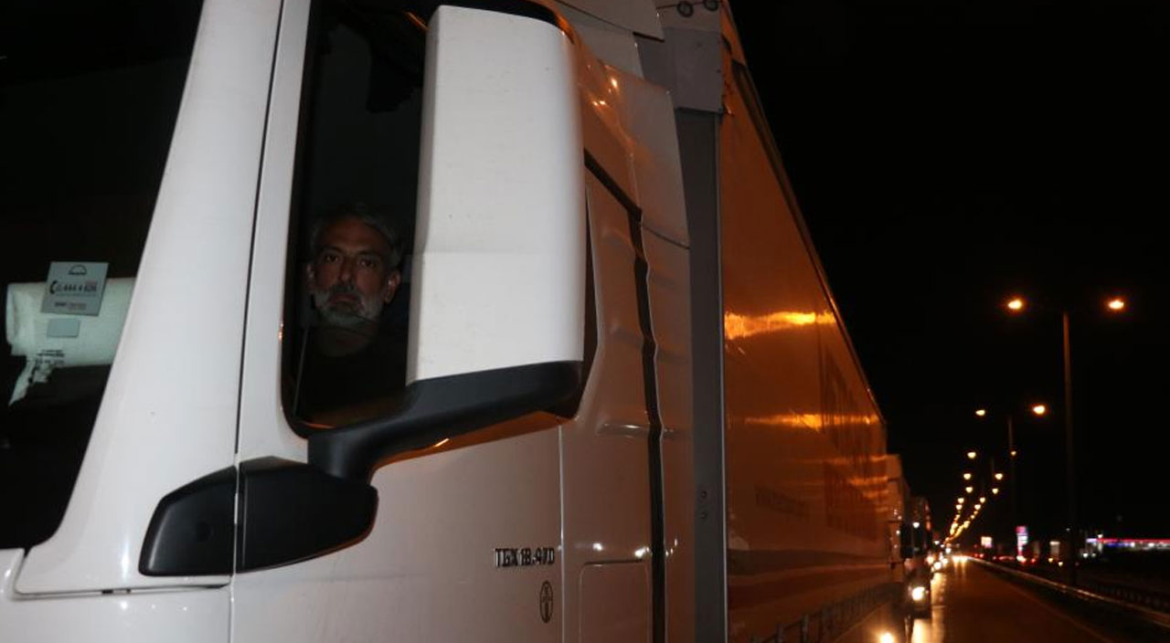 Bulgaristan Sınır Kapısı’nda Tır kuyruğu 11 kilometreyi buldu - 2. Resim