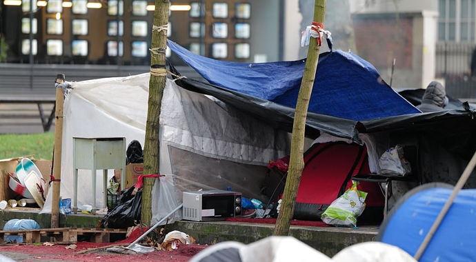 Londra’nın göbeğinde “evsizler köyü “