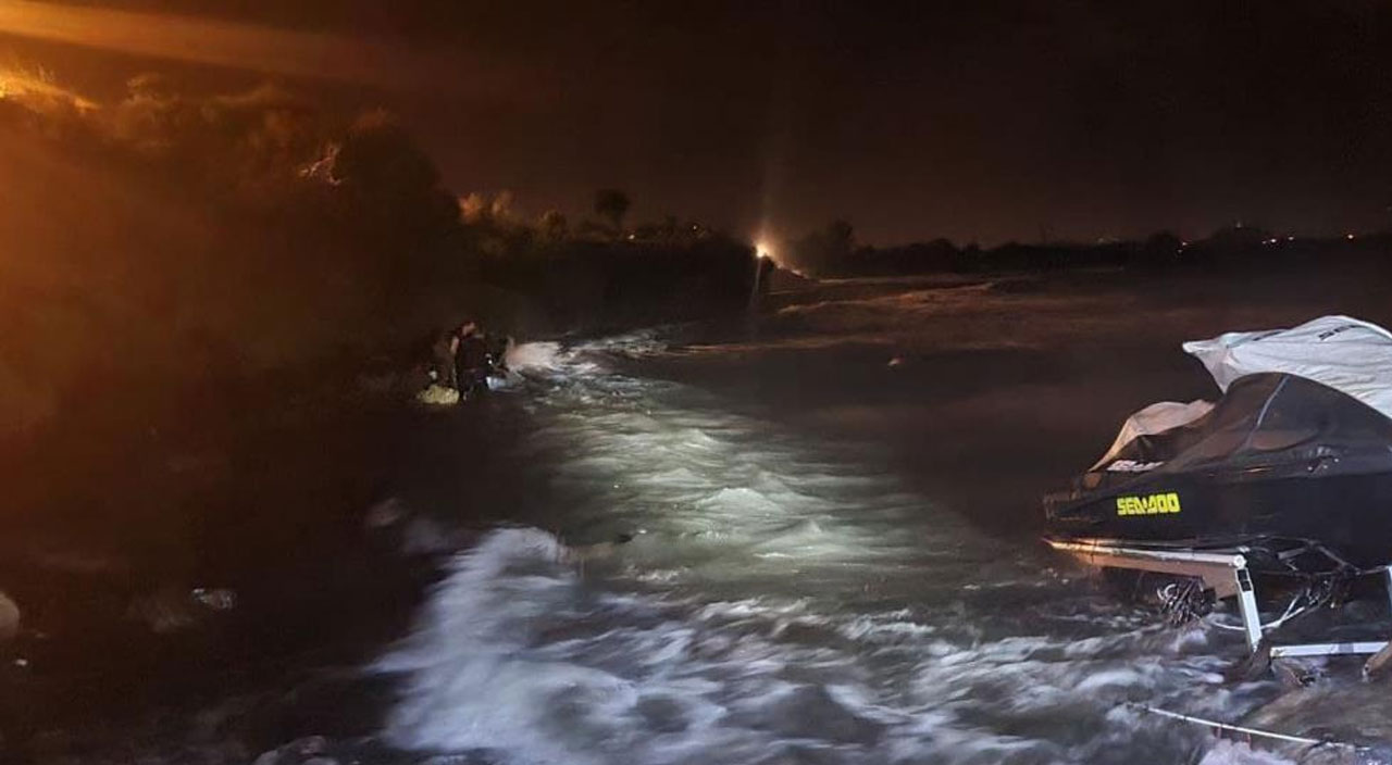 İzmir'de fırtına: Tekneler alabora oldu