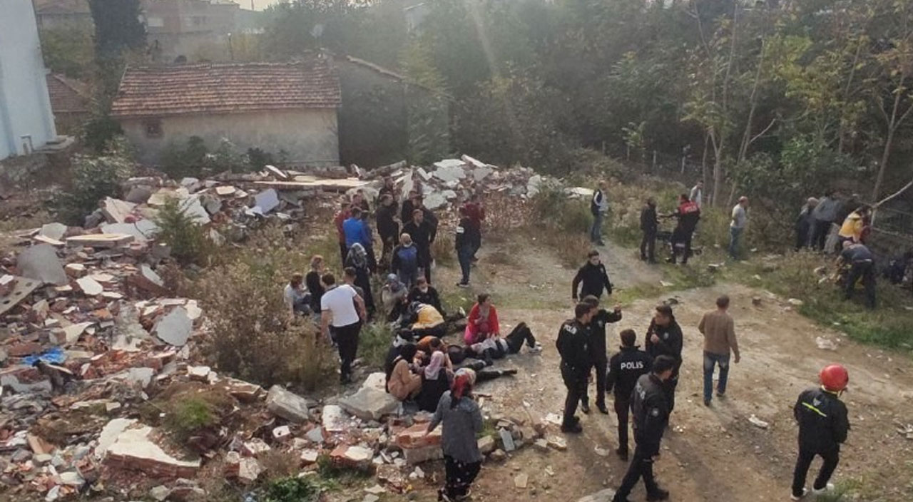 Kocaeli'de öğrenci servisi dere yatağına uçtu: Ölü ve yaralı var