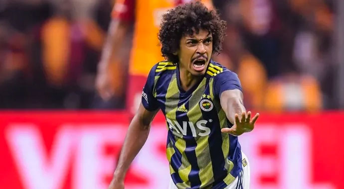 Derbiye saatler kala Fenerbahçe'ye şok! Kadrodan çıkarıldı