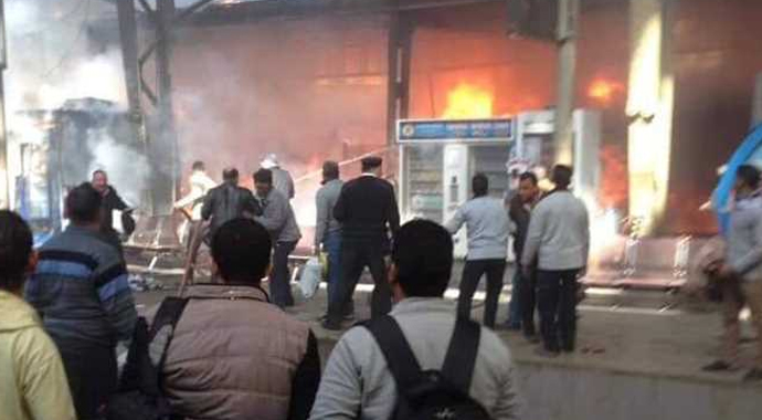 Mısır'da yangın felaketi: 10 ölü 22 yaralı Mısır'da yangın felaketi: 10 ölü 22 yaralı