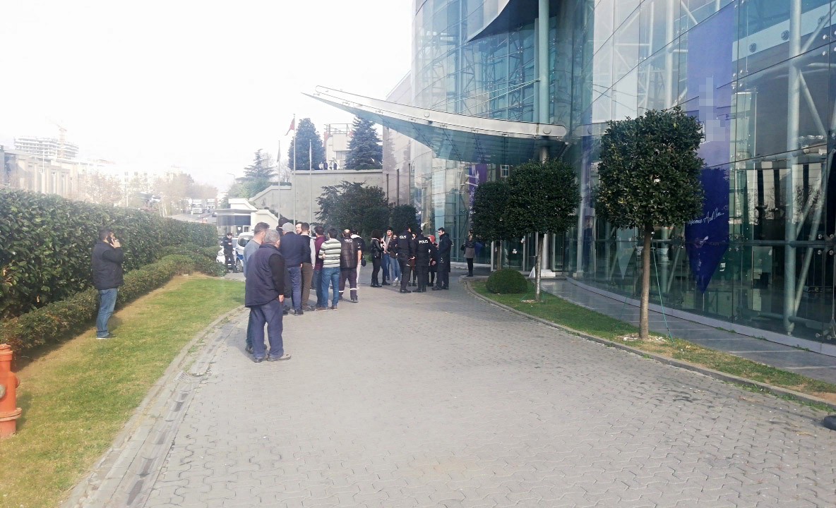 Avcılar'da üniversitede şoke eden olay! 19 yaşındaki üniversiteli kız, 4. kattan düştü