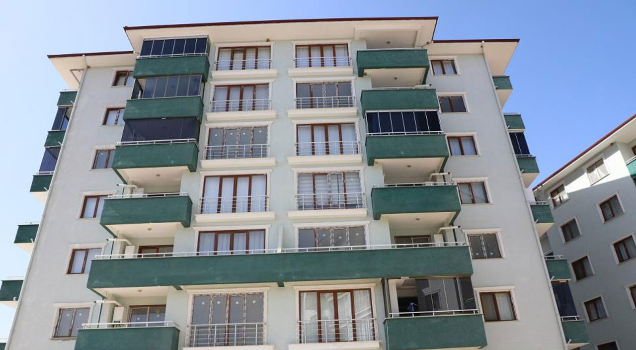 Belediyeden 84 üniversite öğrencisine sıfır daire!