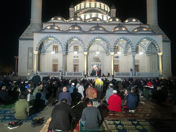 Miraç Kandili tüm yurtta dualarla idrak edildi