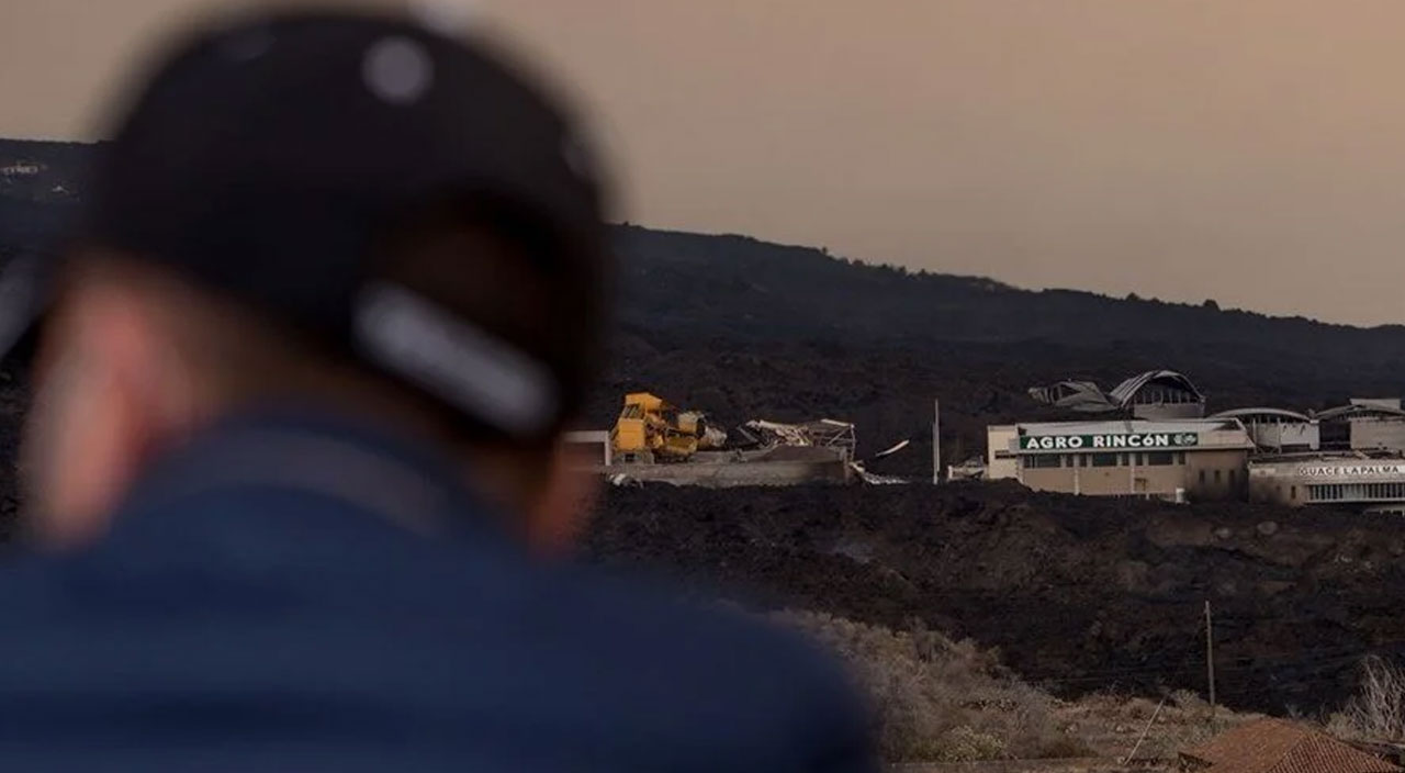 40 gündür devam ediyor: La Palma Adası'ndaki yanardağ felaketine turist akını