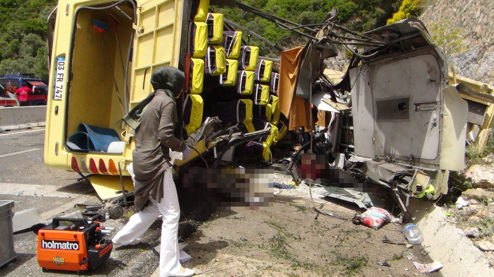 Muğla'da feci kaza, 24 ölü var