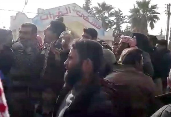 Menbiç'te halk PKK'ya karşı ayaklandı