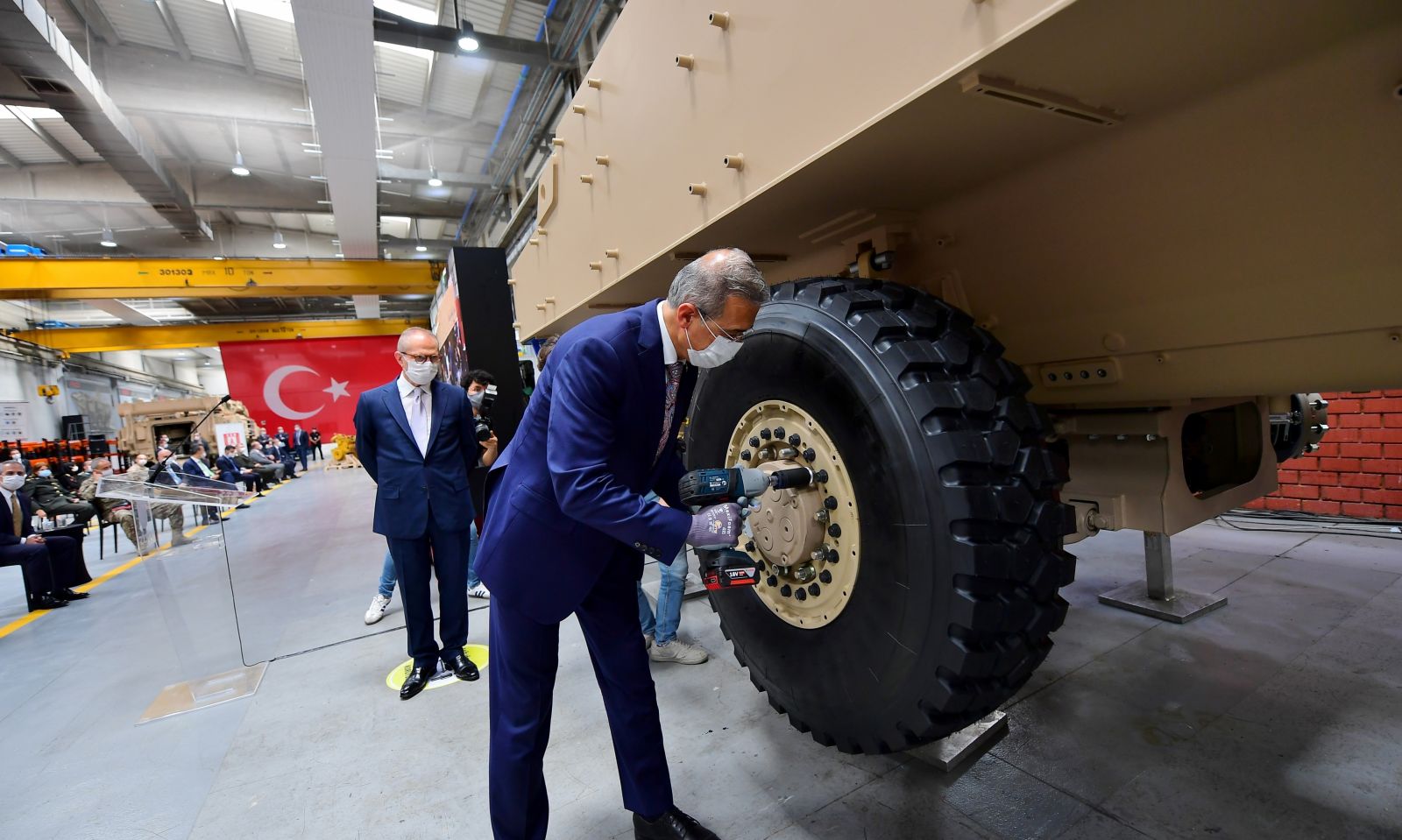 Pars 6x6 mayına karşı korumalı aracın ilk montajı yapıldı