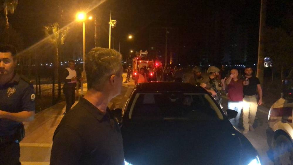 Mersin’de polisevine terör saldırısı, 1 polisimiz şehit düştü