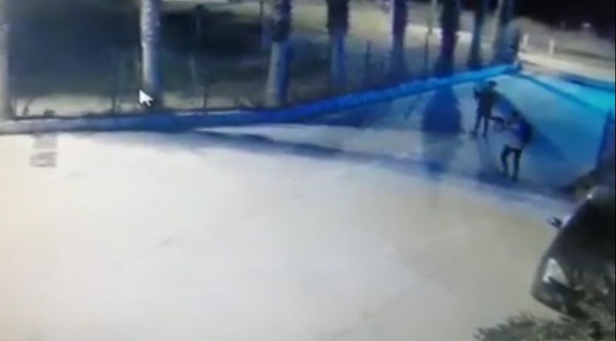 Mersin'de polisevine saldıran teröristler kadın çıktı, işte çatışma anı