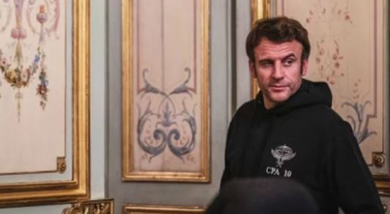 Macron’un havacı kıyafetli fotoğrafları 