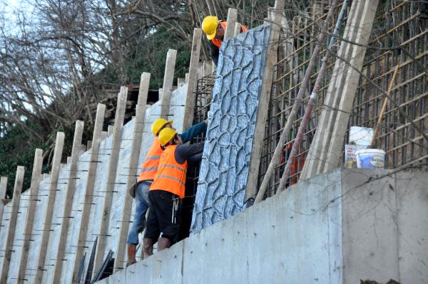 Sürmene'de 7 bina boşaltıldı, 200 kişi tahliye edildi