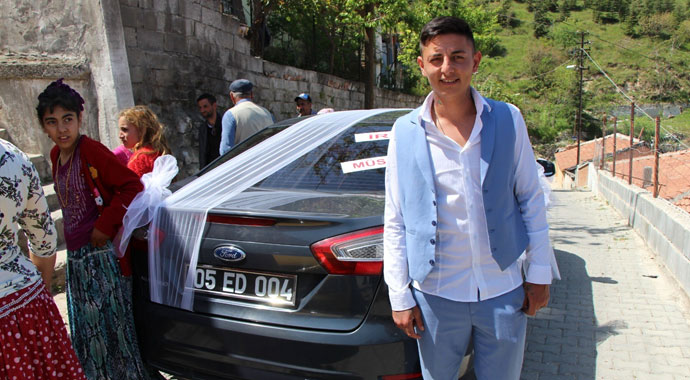 Roman damat istedi, Başkan Sarı gelin almaya makam aracı gönderdi