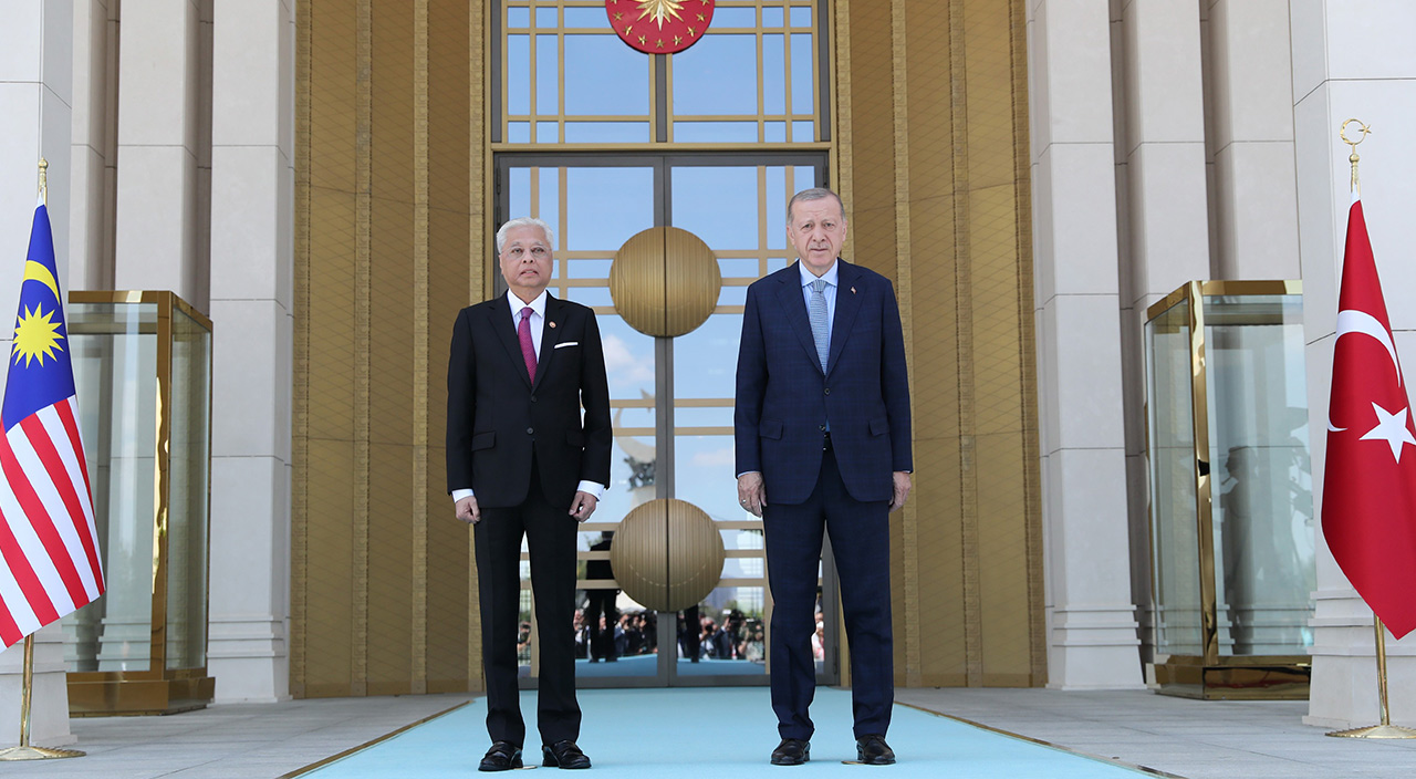 Cumhurbaşkanı Erdoğan ile görüştü... Altı alanda iş birliği için imzalar atıldı: 5 milyar dolarlık hedef Cumhurbaşkanı Erdoğan ile görüştü... Altı alanda iş birliği için imzalar atıldı: 5 milyar dolarlık hedef