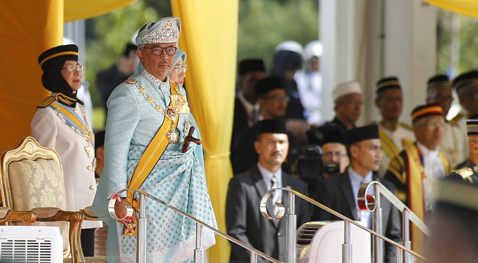 Malezya'nın yeni kralı görevine başladı