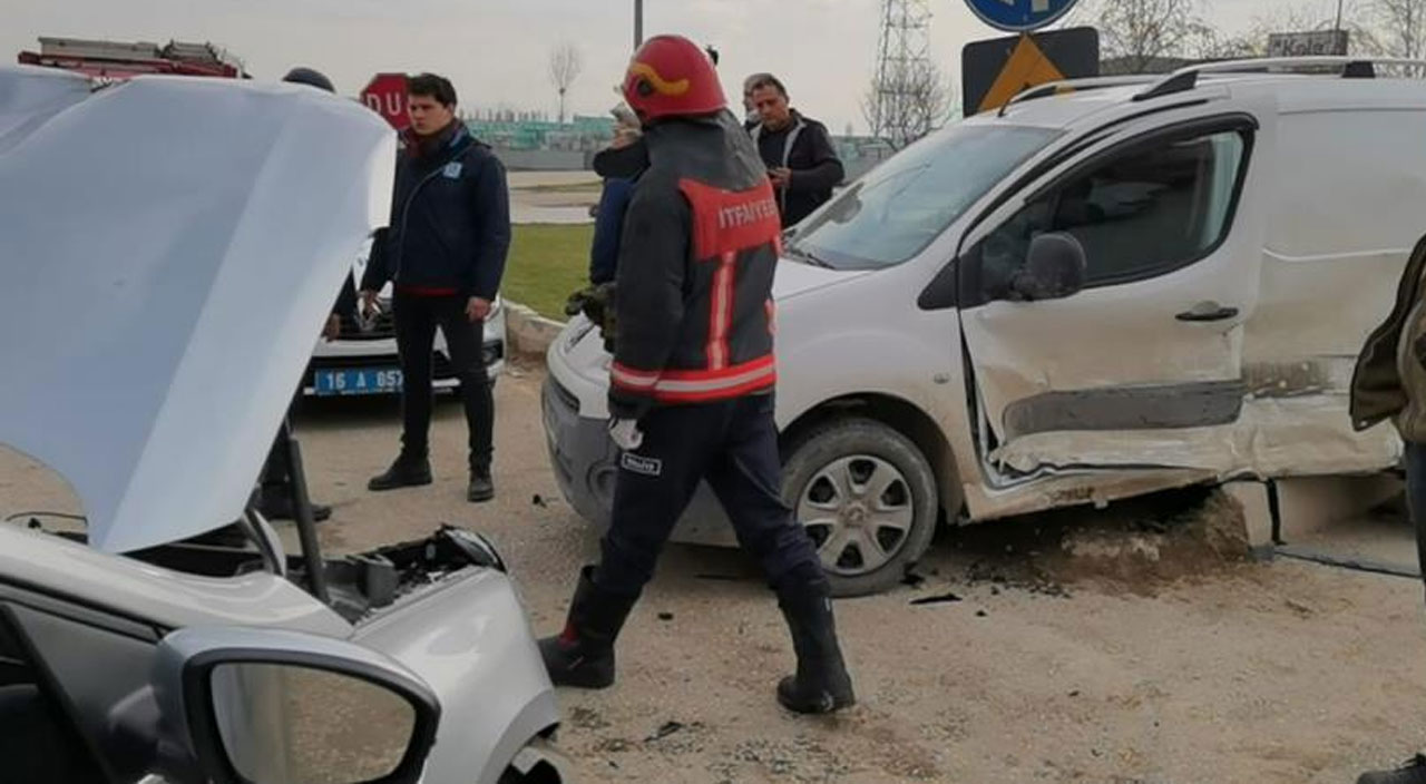 Bursa'da acı tesadüf: Yerde yatan yaralı sürücü oğlu çıktı