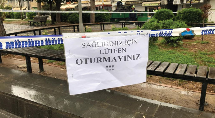 Uyarılara uymayıp sokağa çıkan halka belediyeden ilginç karşılık
