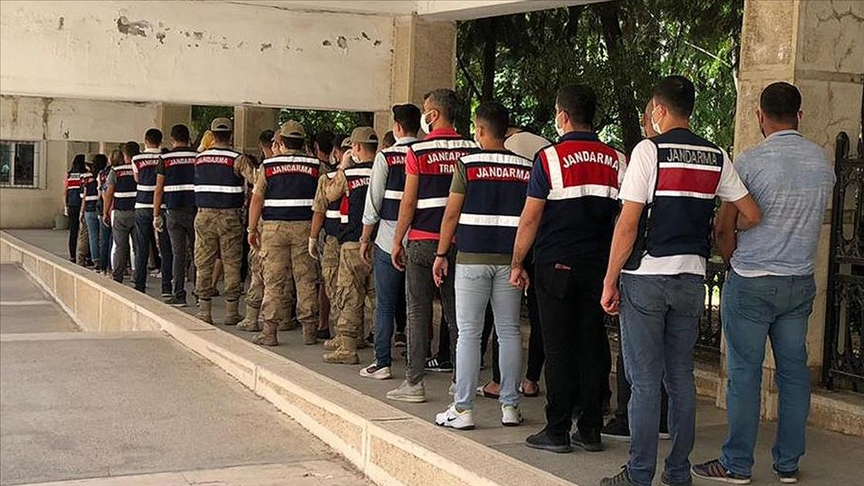 PKK iş birlikçilerine operasyon: 25 gözaltı PKK iş birlikçilerine operasyon: 25 gözaltı