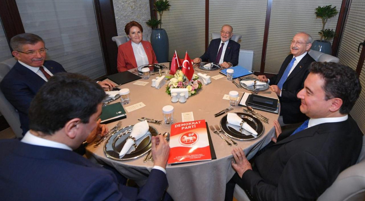 Karamollaoğlu 'işler değişti' dedi, 6'lı masaya seslendi: Yönetim ittifakı oluşturulmalı