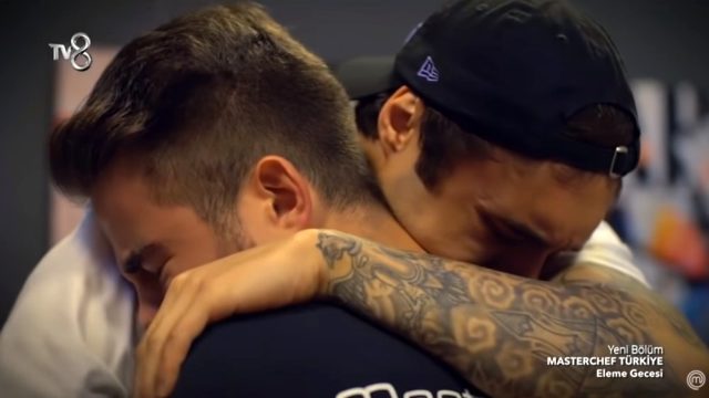 MasterChef'te favori gösterilen isim yarışmaya veda etti! Gözyaşları sel oldu