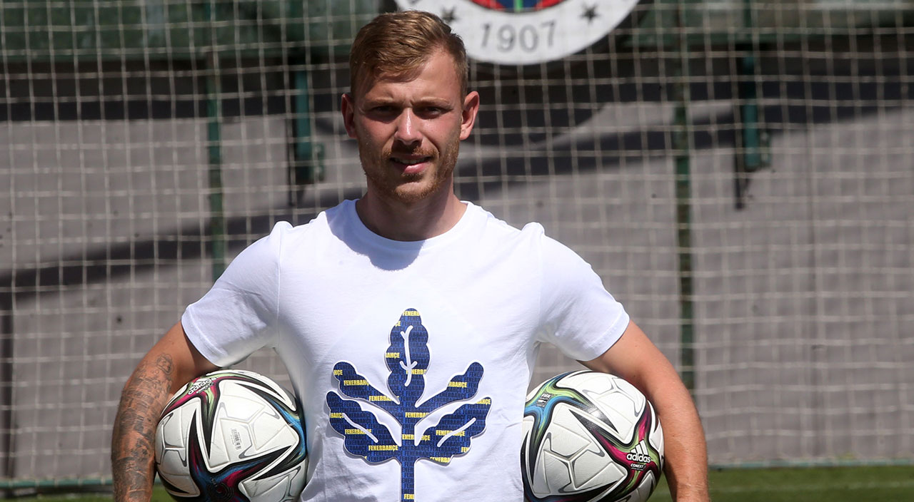 Max Meyer'den derbi açıklaması: Sabırsızlıkla bekliyorum