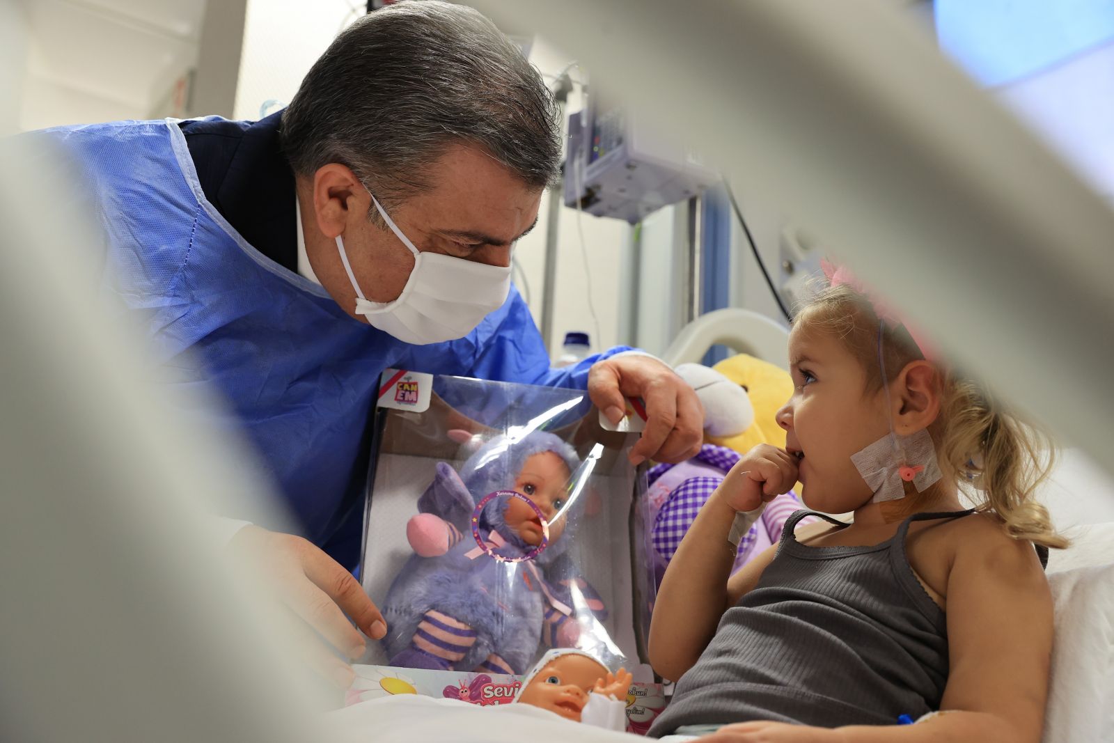 Ayda, Sağlık Bakanı Koca'dan oyuncak maymun istedi