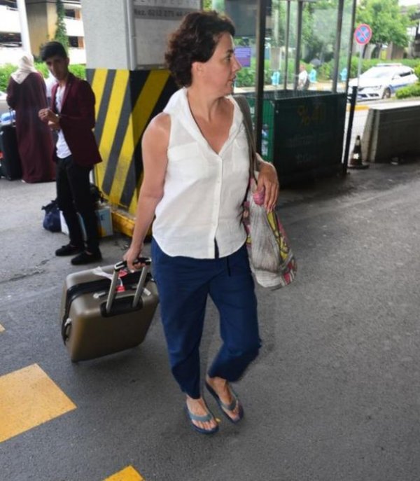 Meltem Cumbul da seçim için tatili kısa kesti
