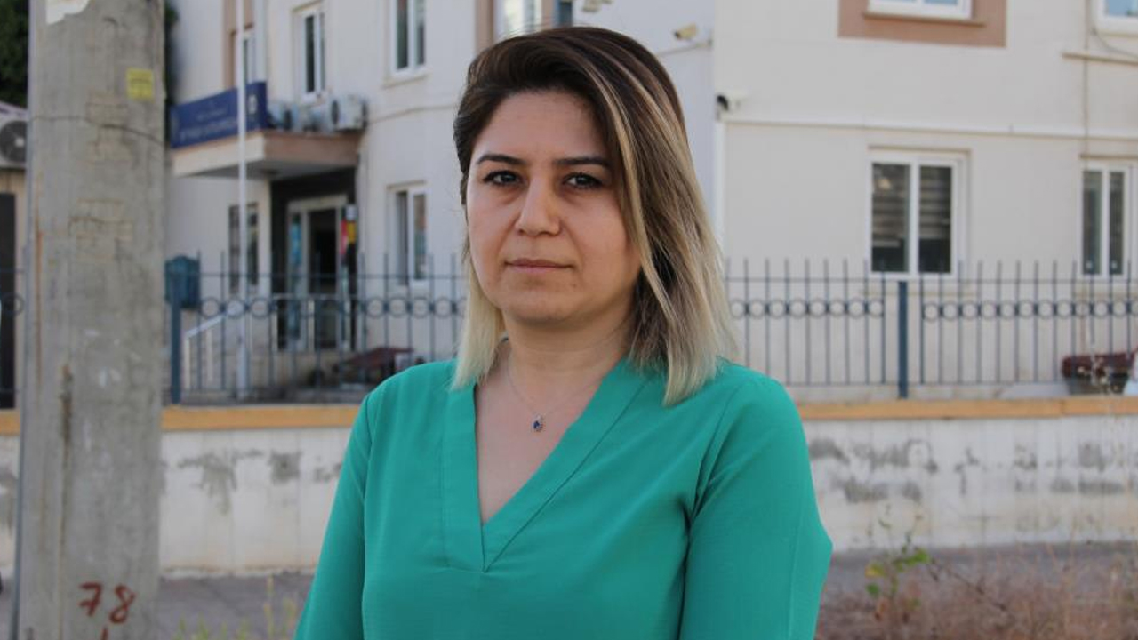 Anne, kızının okula gitmemek için ağlamasından şüphelendi, şoke eden gerçek ortaya çıktı Anne, kızının okula gitmemek için ağlamasından şüphelendi, şoke eden gerçek ortaya çıktı