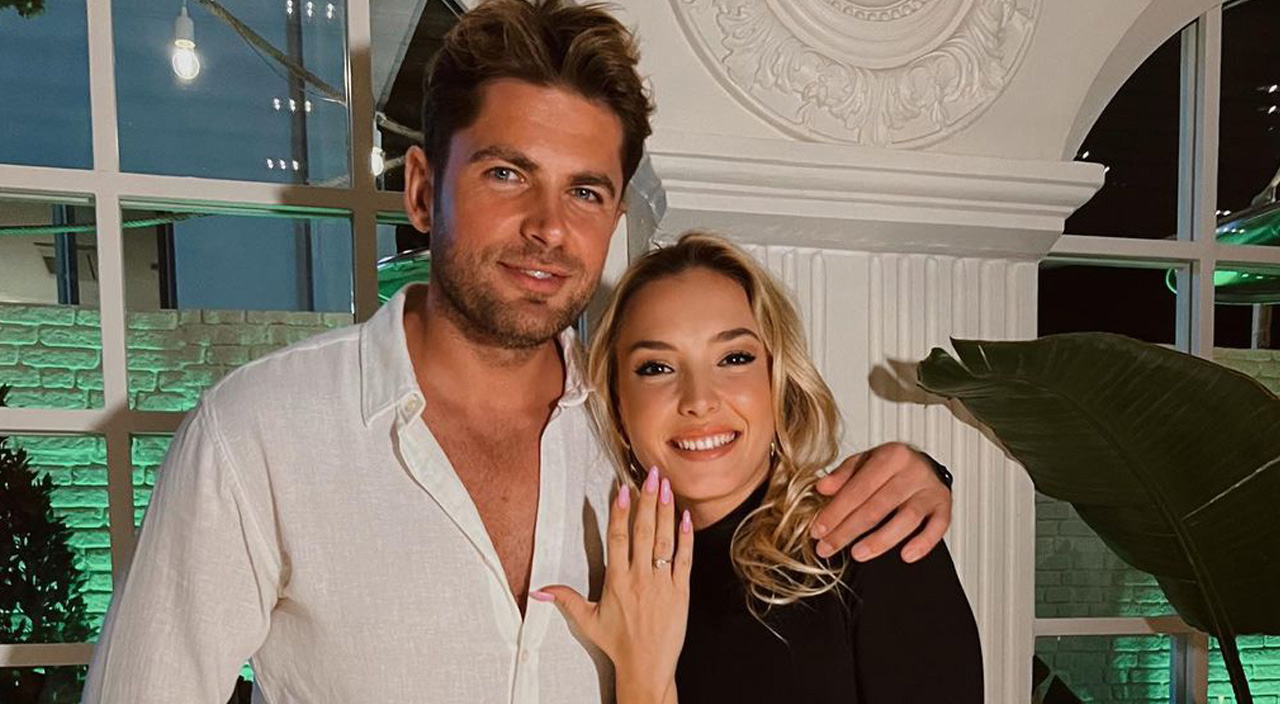 Survivor’ın çifte kumruları evlilik yolunda ilk adımı attı: Mert Öcal ile Sude Burcu nişanlandı Survivor’ın çifte kumruları evlilik yolunda ilk adımı attı: Mert Öcal ile Sude Burcu nişanlandı