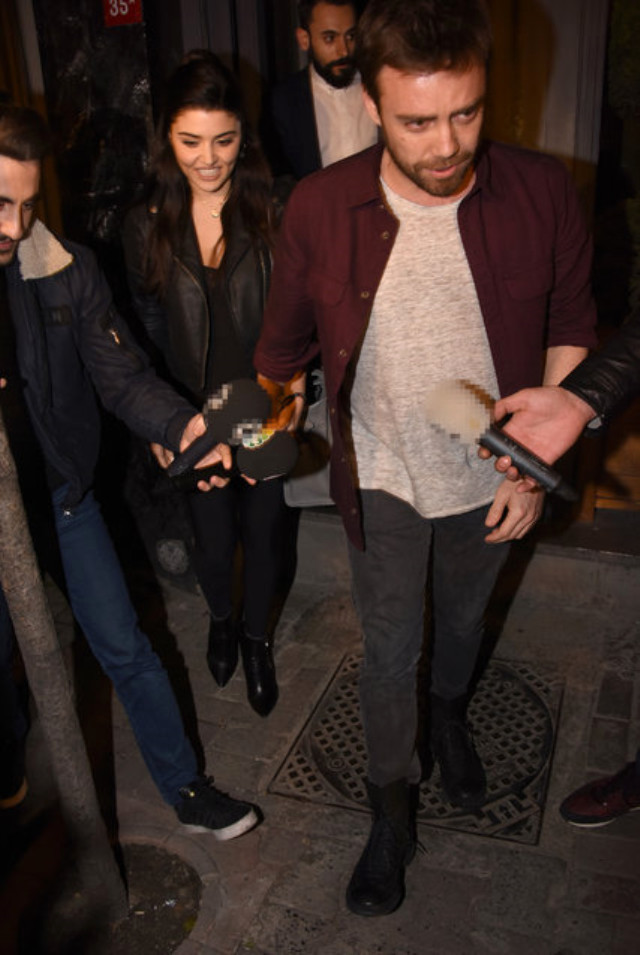 Merve'yi üzecek kare! Murat ile Hande ilk kez ele ele poz verdi