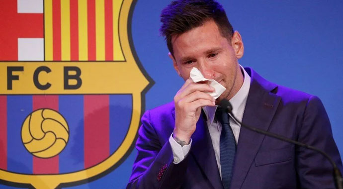 Bir devrin sonu! Messi, Barcelona'ya gözyaşları içinde veda etti Bir devrin sonu! Messi, Barcelona'ya gözyaşları içinde veda etti