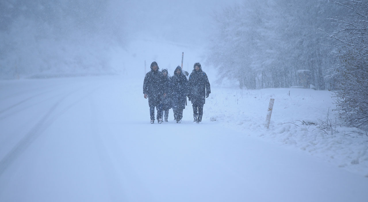 Kar İstanbul'un kapısına dayandı, Trakya beyaza büründü
