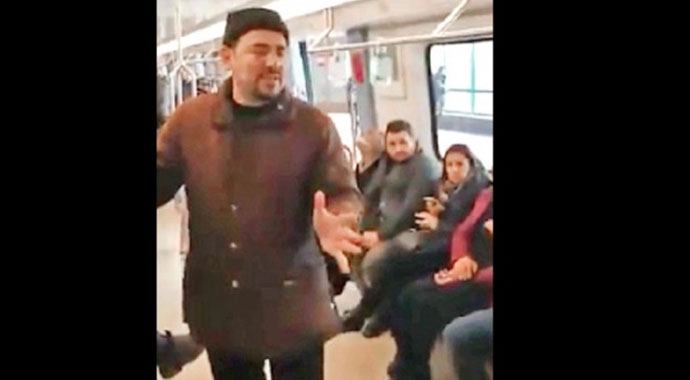 Metroda FETÖ propagandası yapan 4 kişi gözaltına alındı