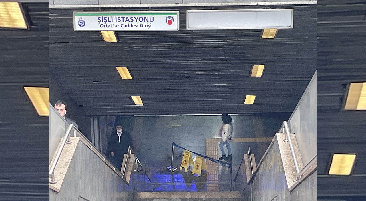 Şişli'de su borusu patladı, metroyu su bastı