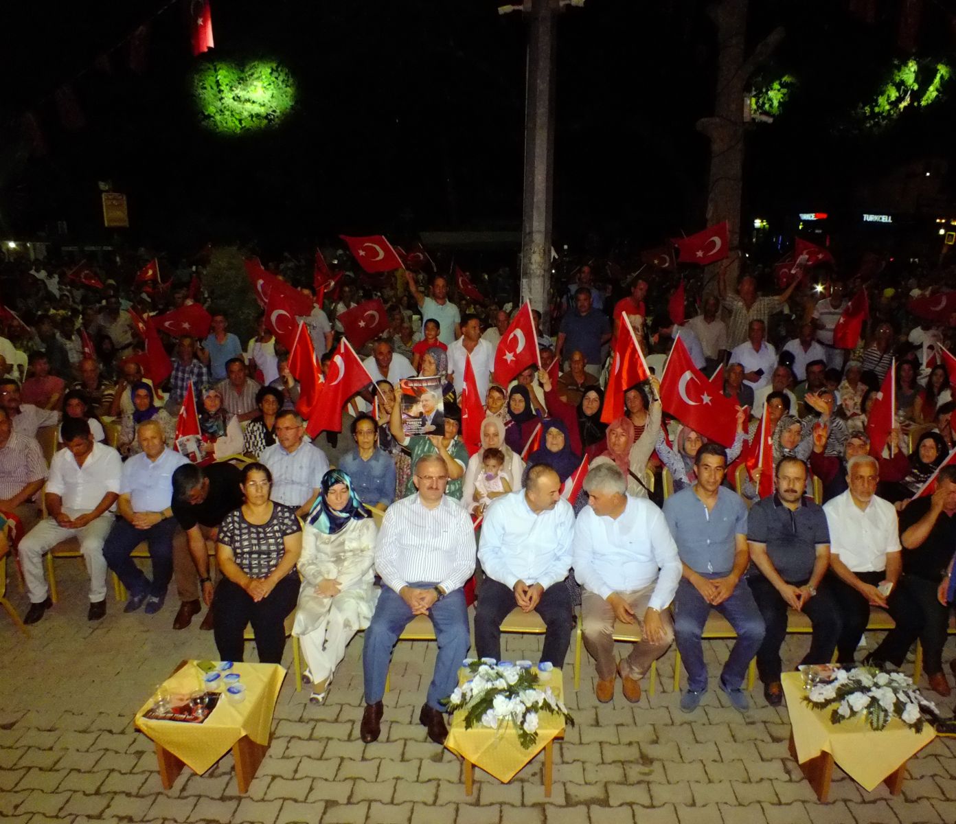 Bakan Mevlüt Çavuşoğlu: Hepimizi katledeceklerdi
