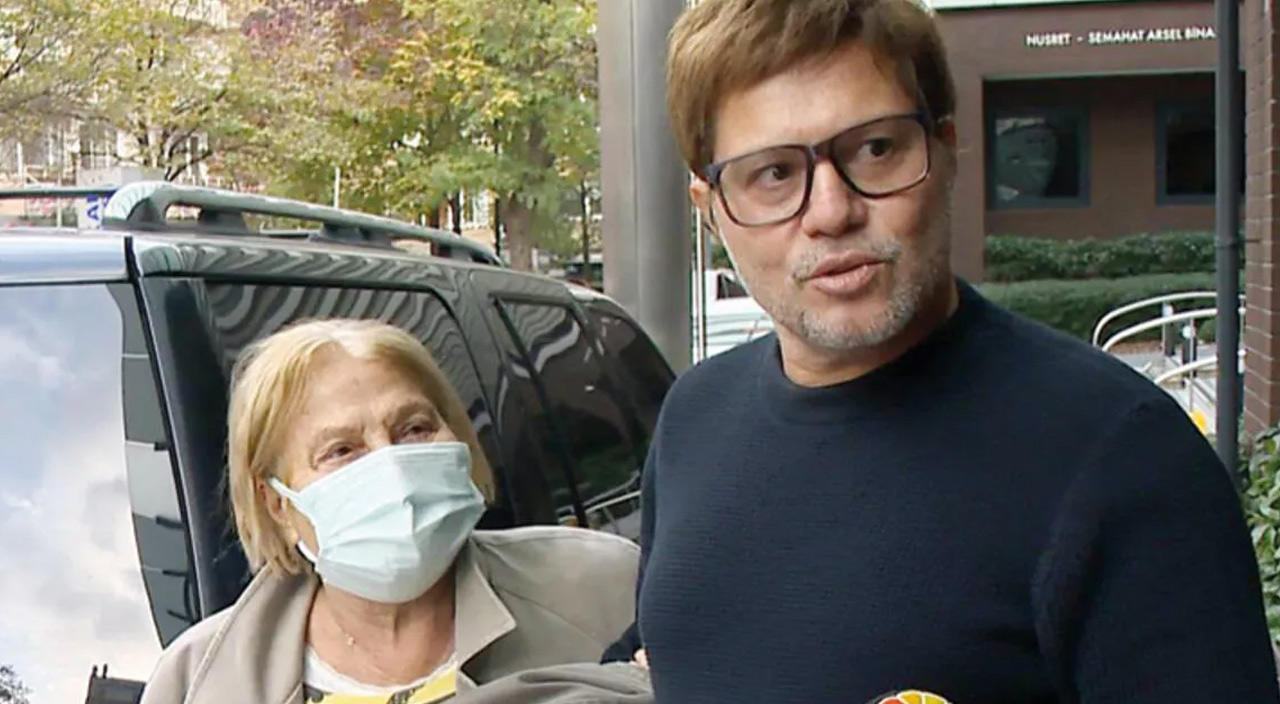 Mirkelam’ın acı günü: Annesi hayatını kaybetti Mirkelam’ın acı günü: Annesi hayatını kaybetti