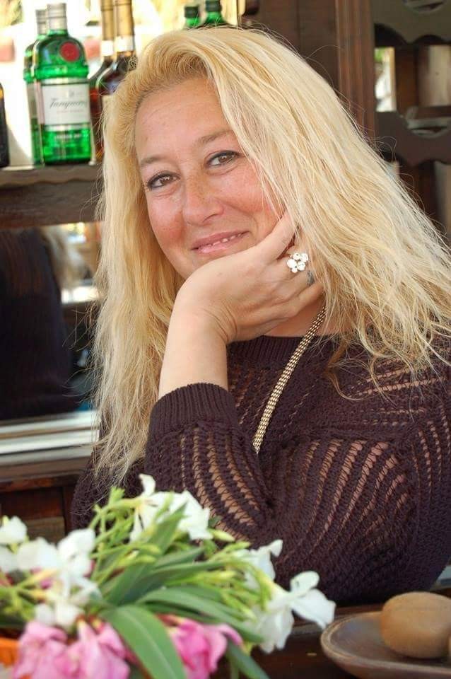 Eski manken Firdevs Alkan evinde ölü bulundu