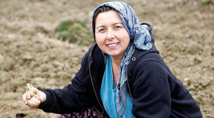 Nişantaşı'nda moda tasarımcısıydı, köyüne dönüp çiftçi oldu