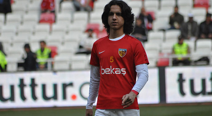 Bülent Uygun resmen açıkladı! Emre Demir'i Real Madrid, Barcelona ve Chelsea takip ediyor Bülent Uygun resmen açıkladı! Emre Demir'i Real Madrid, Barcelona ve Chelsea takip ediyor