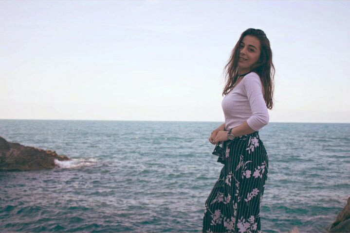 Motosikletten düşen genç kız öldü