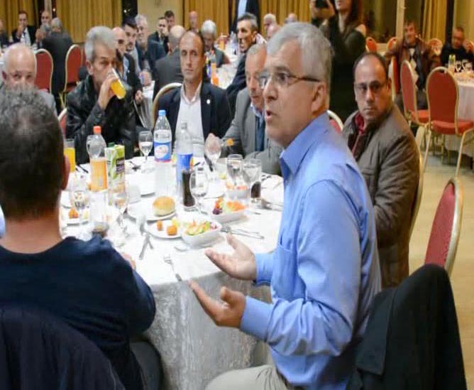 Erdoğan'ı eleştiren CHP'li vekile muhtarlardan tepki