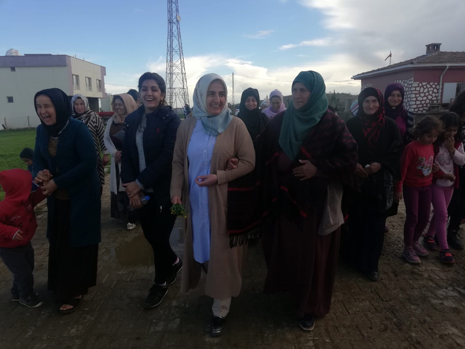 Aydınlı gelin Mardin’de muhtar oldu