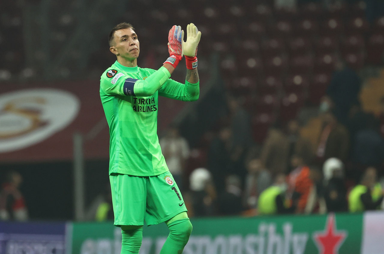 Galatasaray'da ocak ayı transfer planı belli oldu Galatasaray'da ocak ayı transfer planı belli oldu
