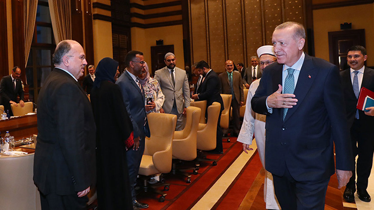 Erdoğan, ABD ve Kanadalı Müslüman kanaat önderleri ile buluştu Erdoğan, ABD ve Kanadalı Müslüman kanaat önderleri ile buluştu