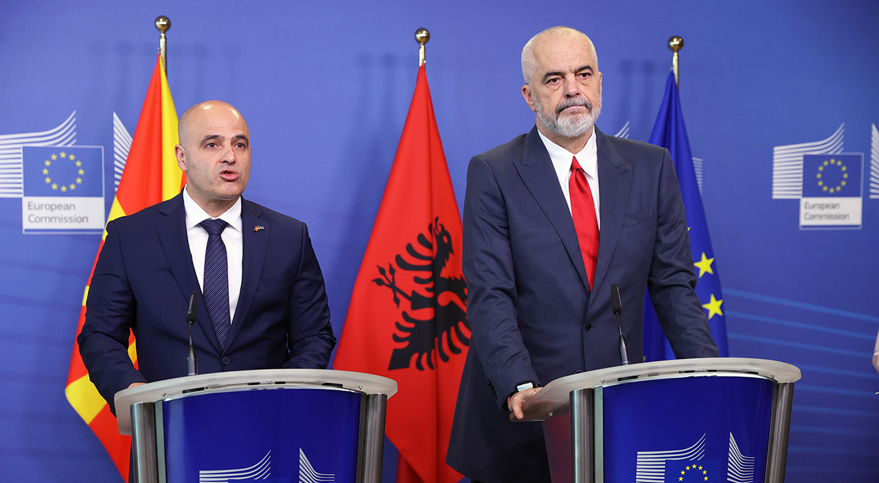 Arnavutluk ve Kuzey Makedonya AB'ye giriyor: Katılım müzakereleri başladı