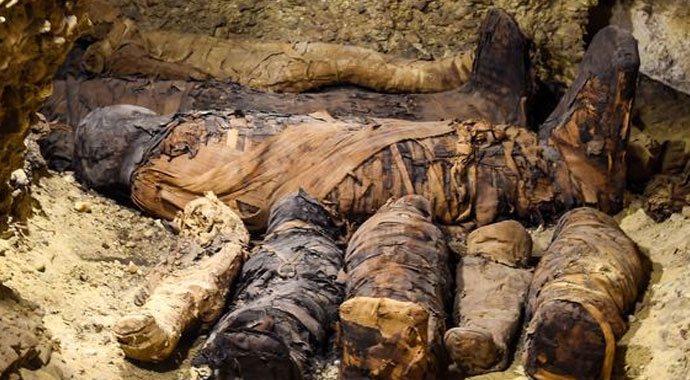 Mısır'da 40 mumya bulundu