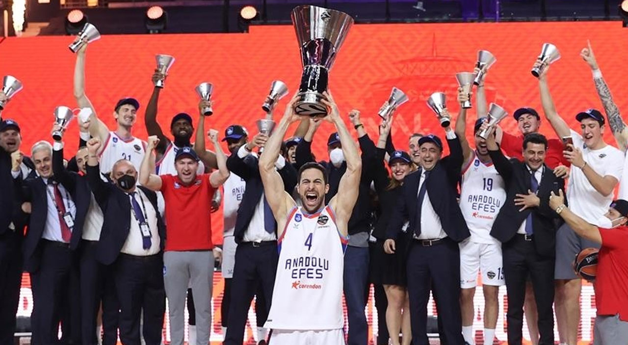 Euroleague başlıyor: Son şampiyon Anadolu Efes perdeyi açıyor Euroleague başlıyor: Son şampiyon Anadolu Efes perdeyi açıyor
