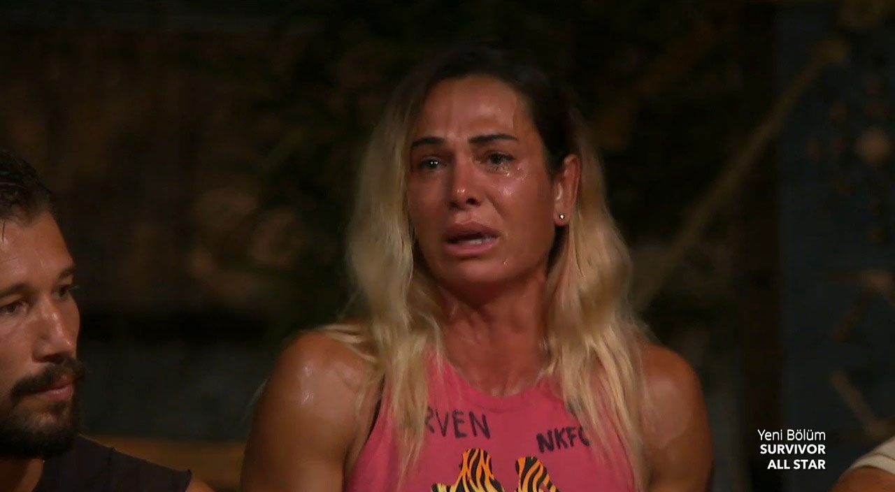 Survivor’da Nagihan, Hikmet’e demediğini bırakmadı, hakaretleri başını yaktı! Acun Ilıcalı, Nagihan’ın cezasını kesti Survivor’da Nagihan, Hikmet’e demediğini bırakmadı, hakaretleri başını yaktı! Acun Ilıcalı, Nagihan’ın cezasını kesti