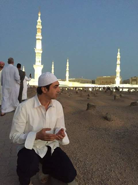 Necati Şaşmaz umreye gitti Necati Şaşmaz umreye gitti